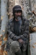 Resting charcoal burner
