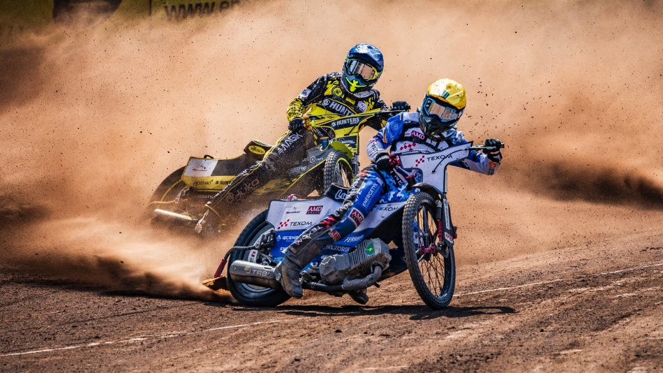 Tylko na torze zawsze w lewo. . Zdjęcie 336048