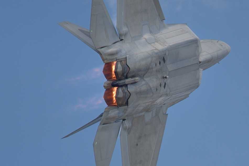 mundi - Palniki F-22. Jak zawsze polecam PE i mam nadzieje ze juz w niedlugim czasie nie bede musial tego robic :)  Serdecznie Pozdrawiam. Zdjęcie 151250