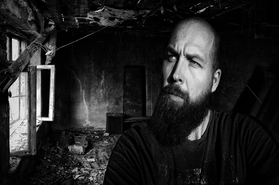 wildwhisper - Moje Dziedzictwo . nie wiem, na prawdę nie wiem dlaczego, ale w każdym z opuszczonych miejsc czuję się zupełnie swobodnie, być może to ten brak tłumu wszędobylskich baranów - tego jednak pewien nie jestem . Zdjęcie 312847