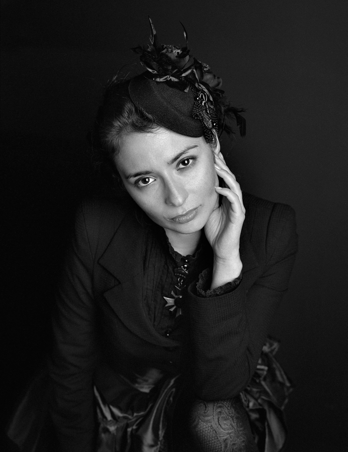 kazan1 - . Modelka,mua: Marta Pieraszewska Stylizacja: Garderoba Lucy Organizator pleneru: Amadeusz Andrzejewski fp4+. Zdjęcie 165421