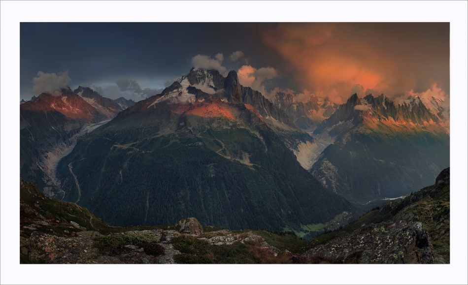 Aiguille Verte ( Zielona Igła ) + masyw Mont Blanc.. . Zdjęcie 336606