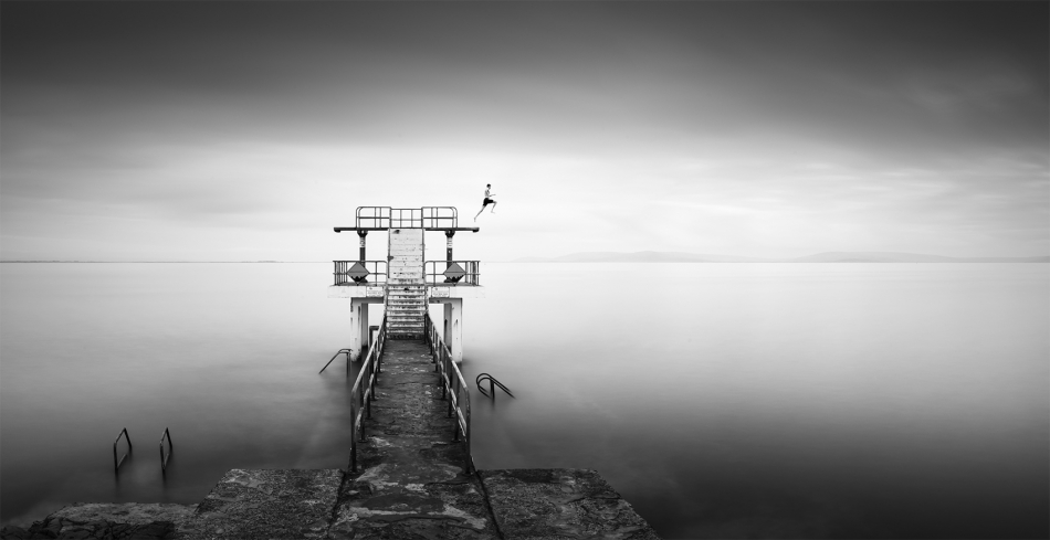 wroblewski - Breaking the Silence. Cross Continental Circuit 2016  PSA Gold Medal, Germany, Section Monochrome. Zdjęcie 163732