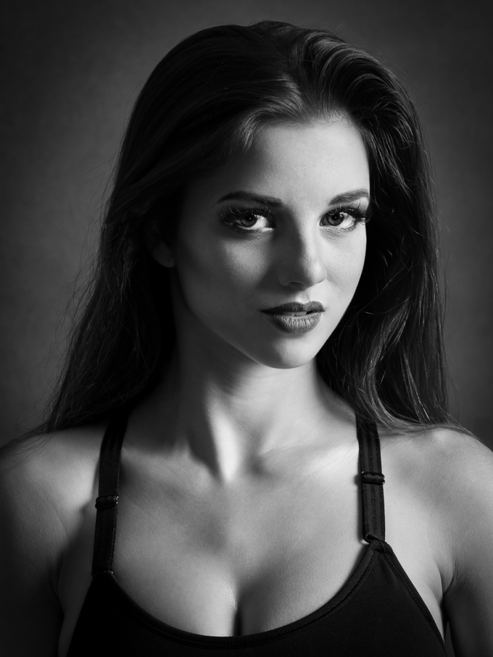 pofcernacy - . Mod: Elwira Nosal MuA: Beata Wierzbicka. Zdjęcie 200032