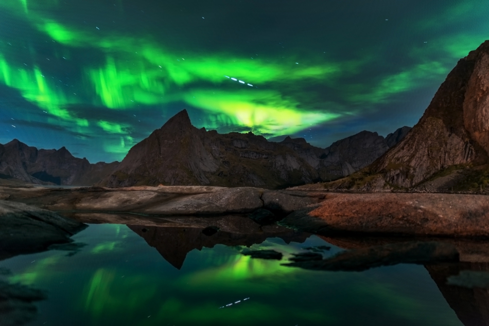 Tommy - Aurora. 18 x 3 sek 20mm f 1.4. Zdjęcie 279514