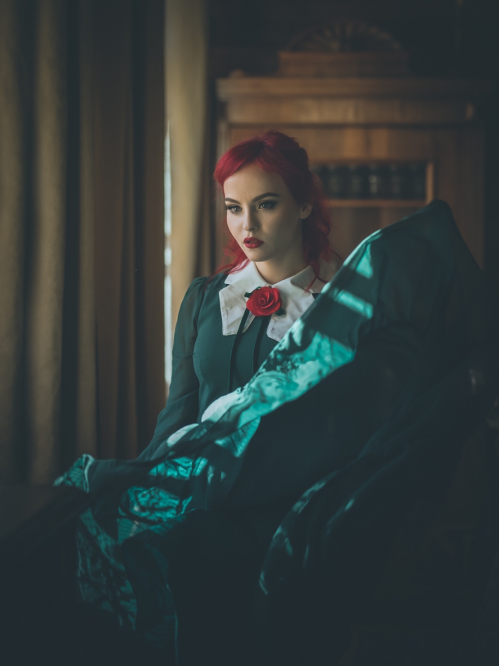 iwonek - . model Marta M. Przystanek - fotograficzne bajania . Zdjęcie 240322