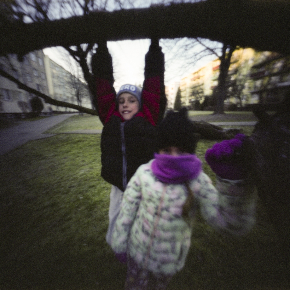 miljo77 - . fotografia otworkowa na filmie skan negatywu 6x6cm Fuji PRO 400H. Zdjęcie 330210