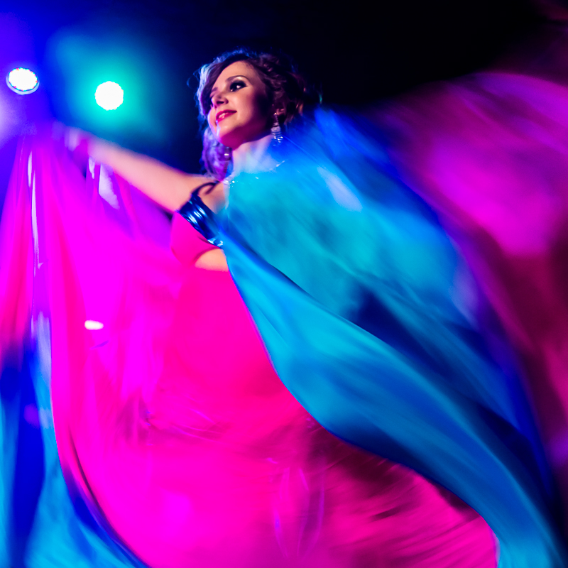 prochaina - . Ada Hertmann z zespołem Manolya w trakcie Orient Party, klub Blue Note, Poznań, 16 III 2013.. Zdjęcie 87043