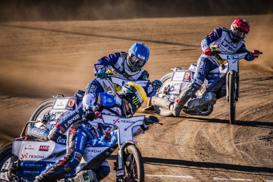 kuler - Kontrola. . Zdjęcie 337519