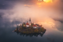 Poranek nad Jeziorem Bled