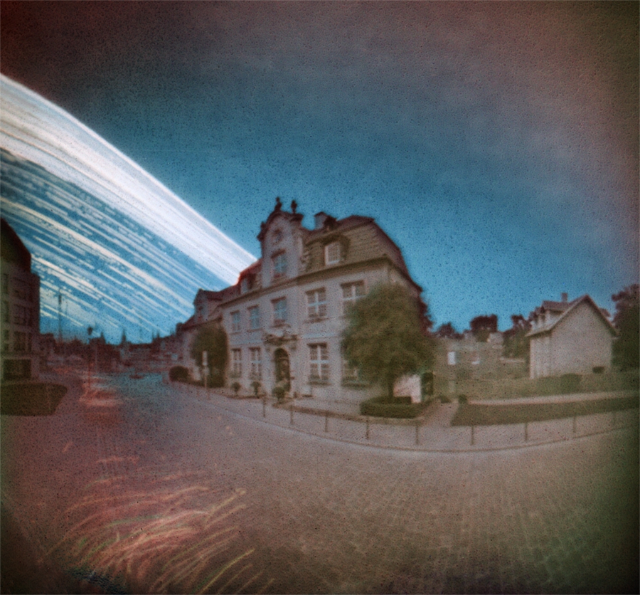 jan_kawa - Dom pod Murzynkiem. 8 miesięcy / Kodak Polymax / pinhole. Zdjęcie 240836