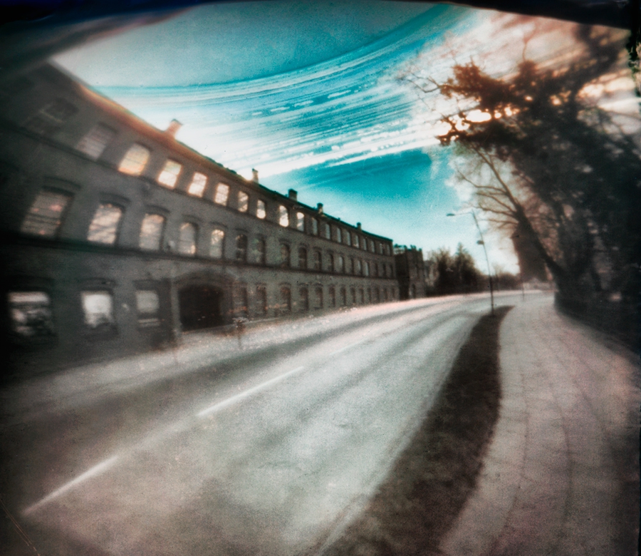 jan_kawa - Muzeum Wisły. Solarigrafia. Zdjęcie wykonane pojemniczkiem po kliszy, ekspozycja 3,5 miesiąca, materiał światłoczuły Rollei. . Zdjęcie 223548