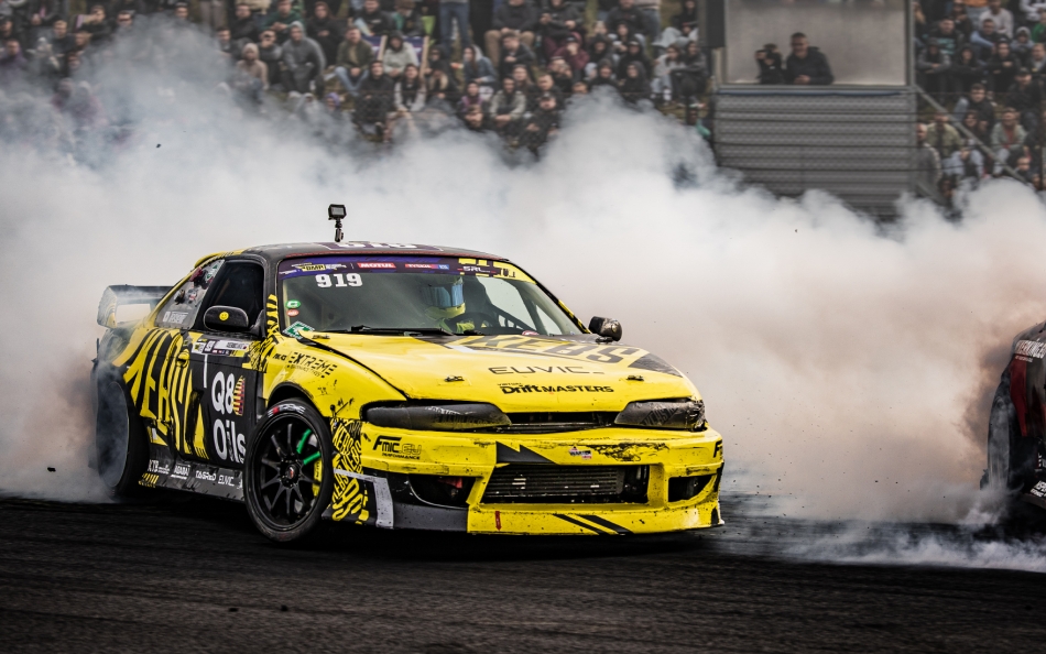 Żółty :-). . Zdjęcie 336133