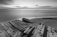 noc na plaży rozbitków