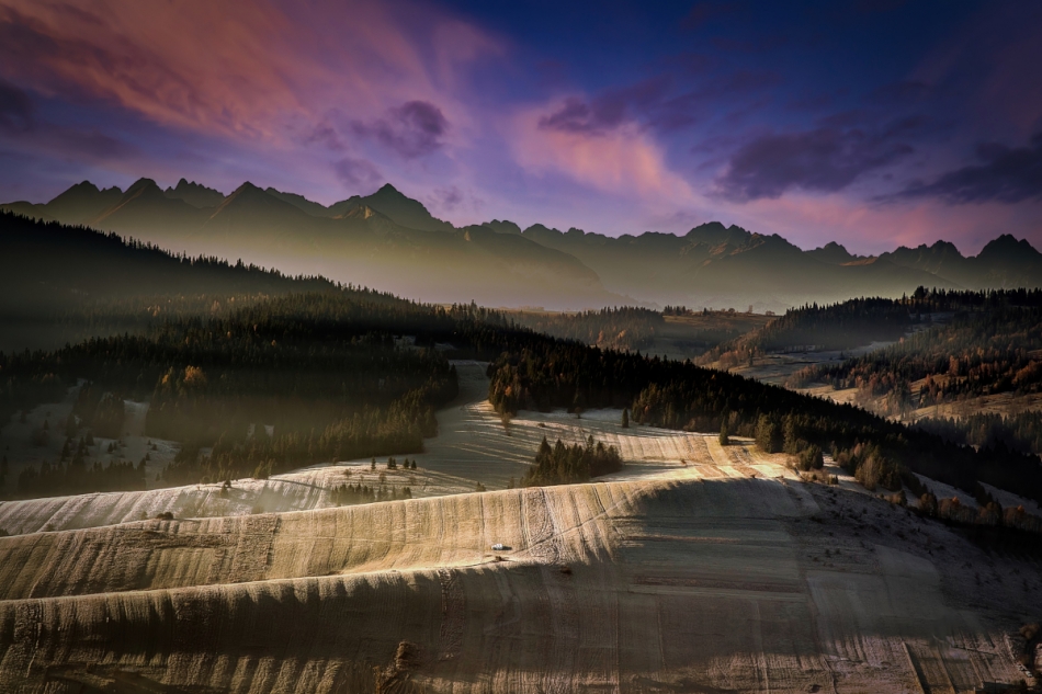 tomako - . Widok z Grandeusa wczesnym świtem na Tatry Bielskie. Zdjęcie 328601