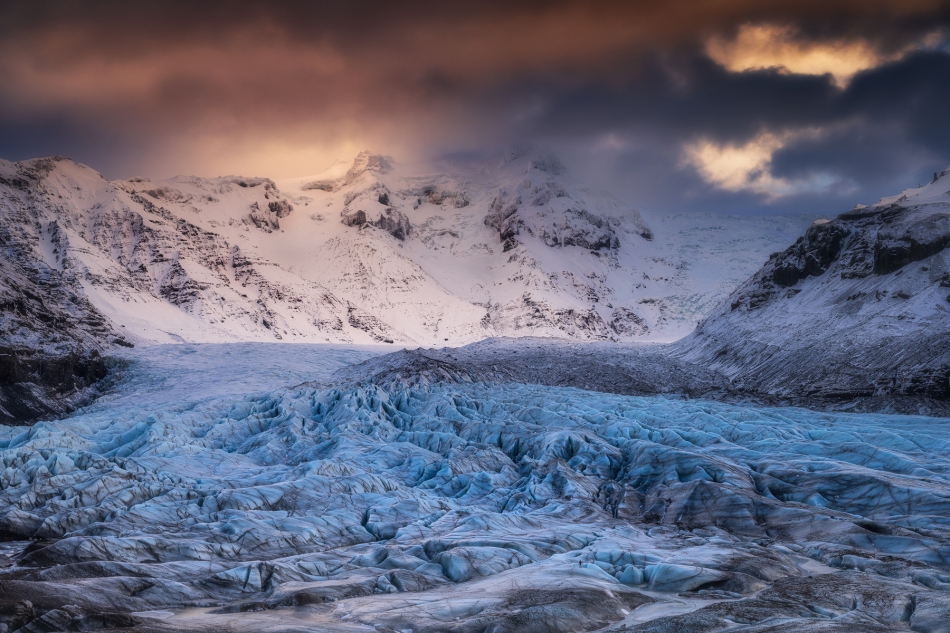 adampa - MAN AND THE GLACIER. PE + F11 tytulowy bohater znajduje się w kadrze ;) . Zdjęcie 323701