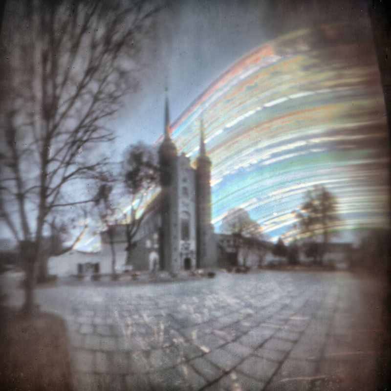 jan_kawa - Katedra Oliwska. Katedra Oliwska, Gdańsk. Home-made camera pinhole, Rollei Vintage naświetlany pół roku (09.12.2014-07.06.2015) Po aktualności zapraszam na fanpejcz, link w pf po odtajnieniu ;) . Zdjęcie 161875
