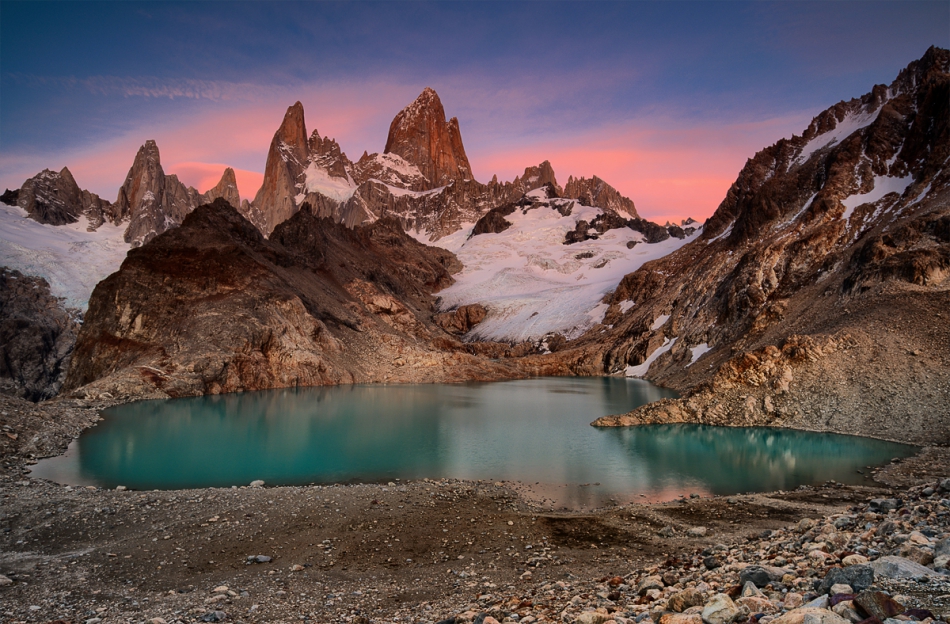 lipella - . Patagonia - Fitz Roy przeglądający się w Laguna De Los Tres. Zdjęcie 240270