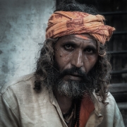 J.CH. z Varanasi 