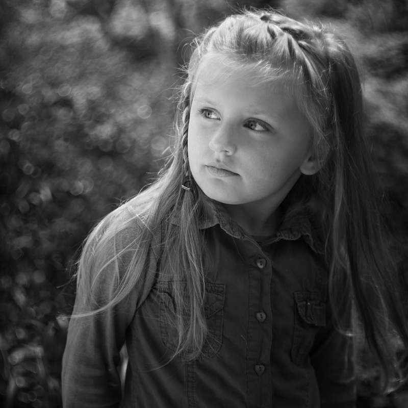 maka133 - Podwórkowy portret dziecka. . Zdjęcie 92861