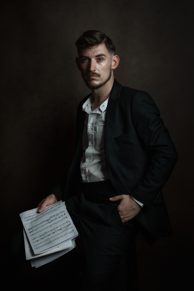 sensepl - Krystian. Krystian, student śpiewu solowego Uniwersytetu Muzycznego w Białymstoku, śpiewak operowy.. Zdjęcie 324677