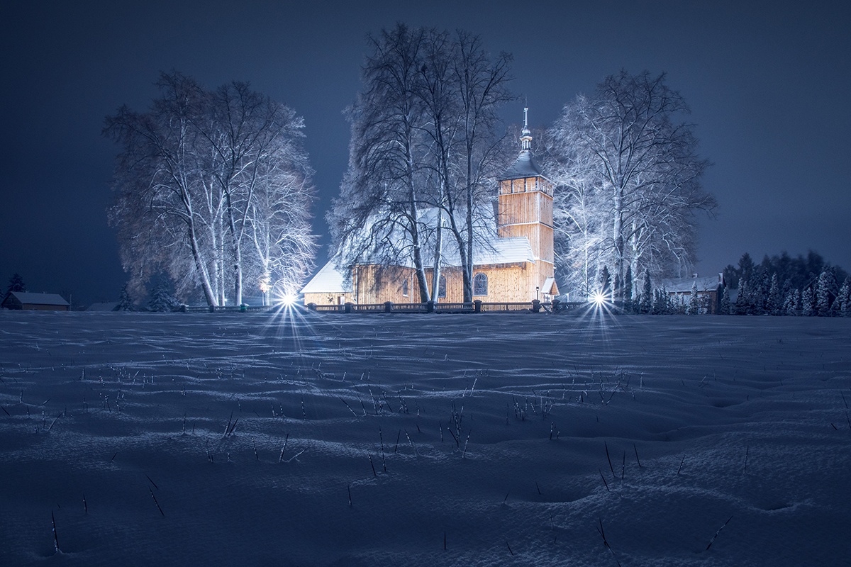Wiejski kościółek
