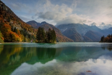 Jesień nad jeziorem