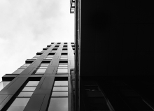 B&W